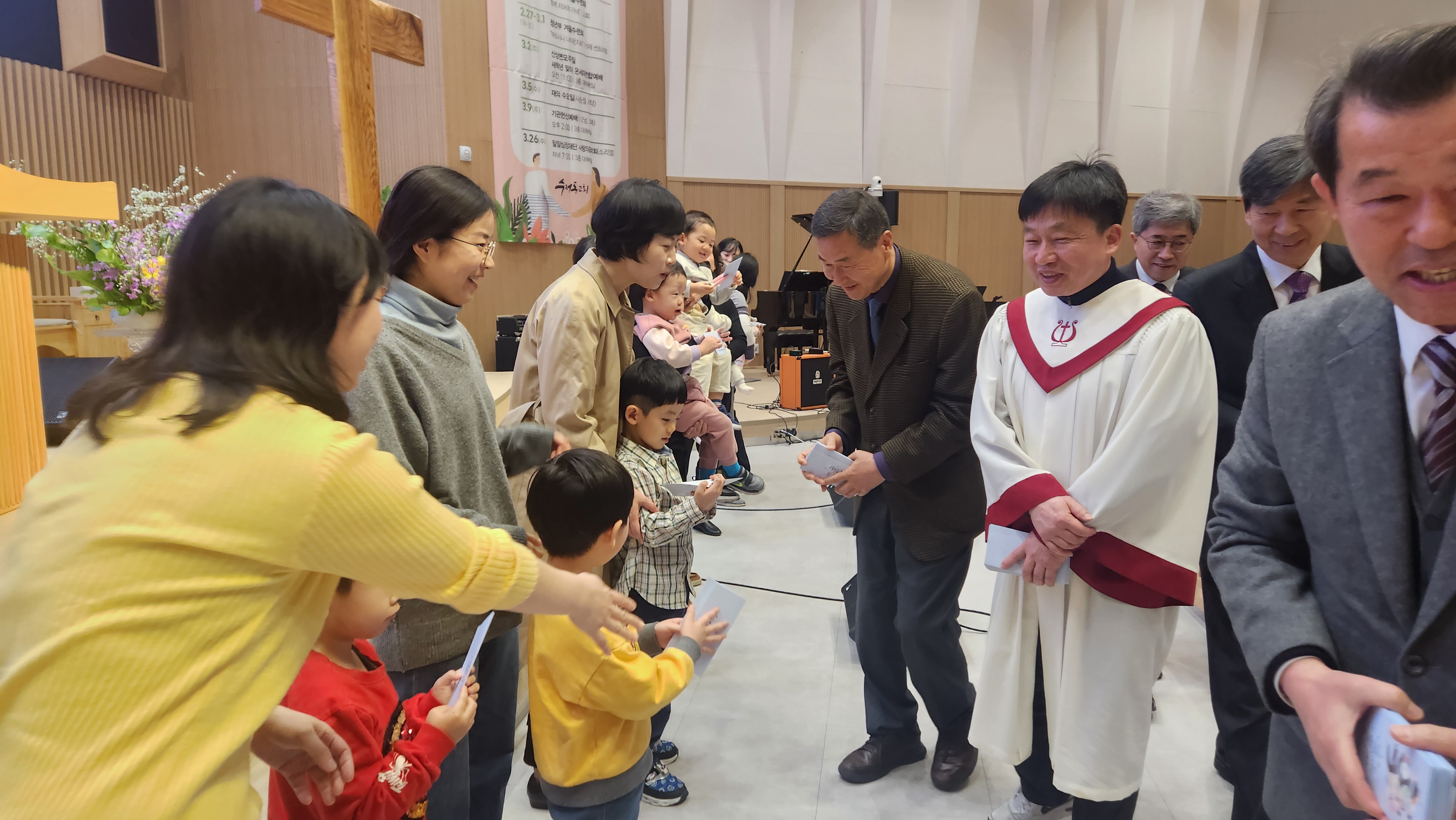 영유아 장로님.jpg